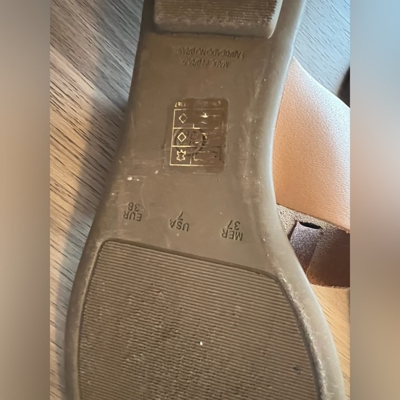 Women's Tan Sandals - Picture 4 of 4